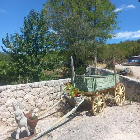 Dom wakacyjny Family Friendly House With A Swimming Pool Donji Dolac, Zagora - 21274